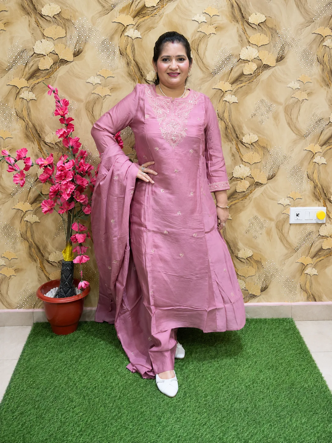 Women's Pink Silk A-Line 3 Piece Suit Set with Cotton Lining & Zari Sequence Work 