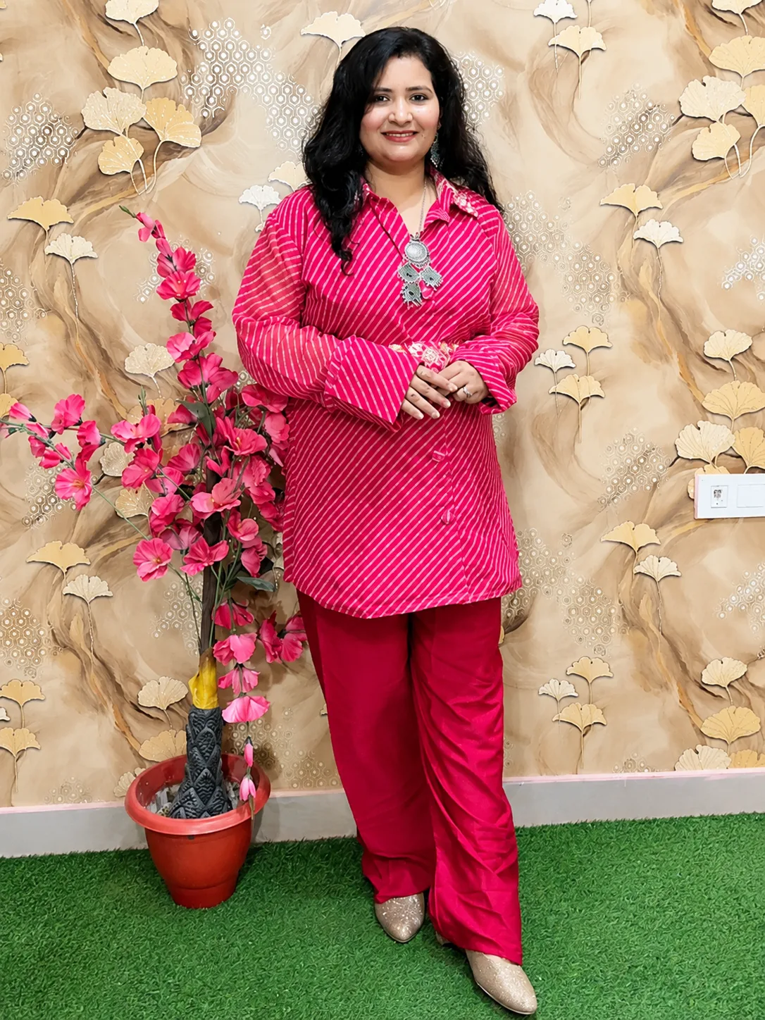 Women’s Pink Striped Georgette Co-Ord Set with Zari Work Belt 