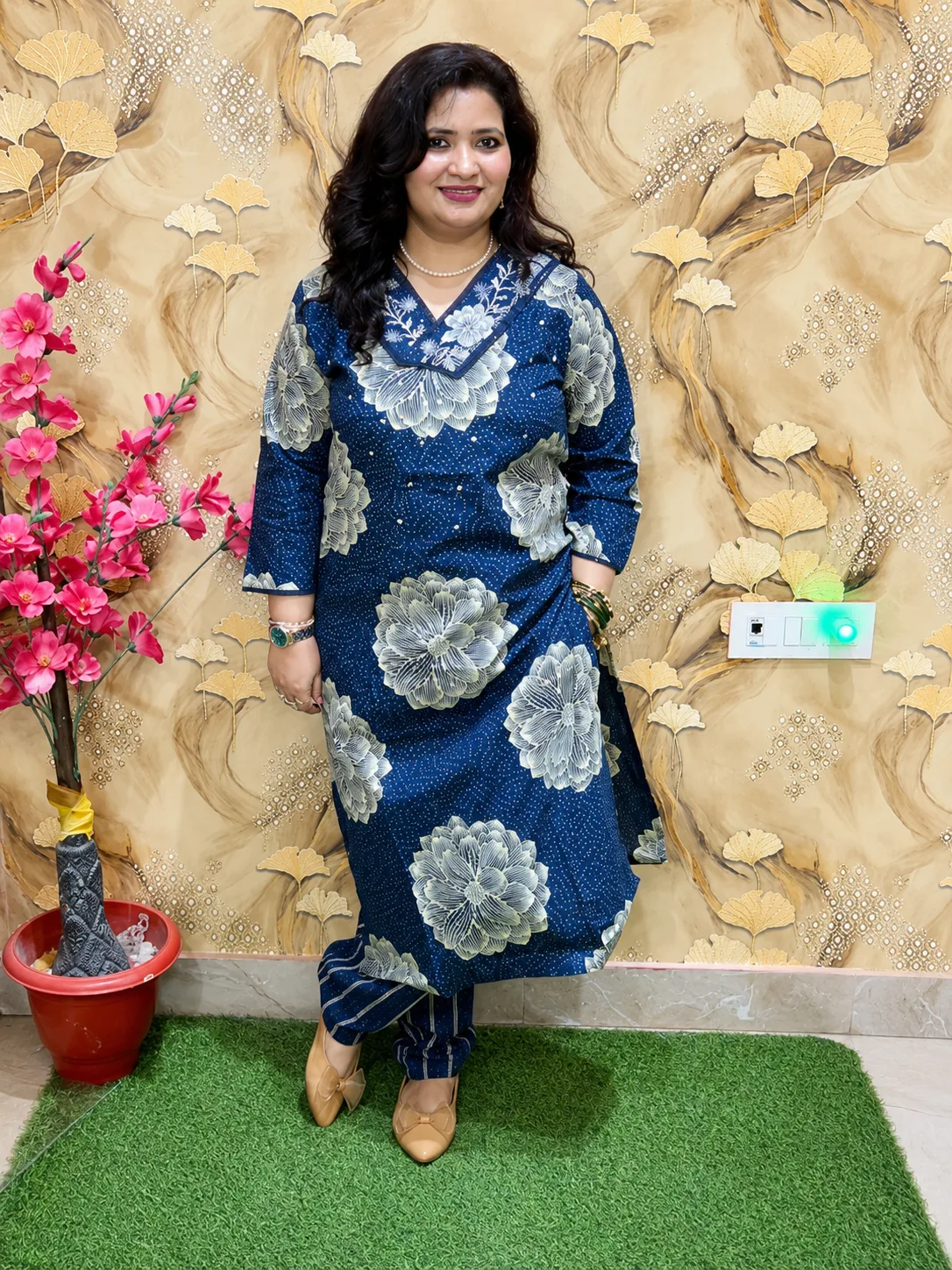 Women’s Pure Cotton Navy Blue 2-Piece Kurta Set with Embroidered V-Neck & Pocket 